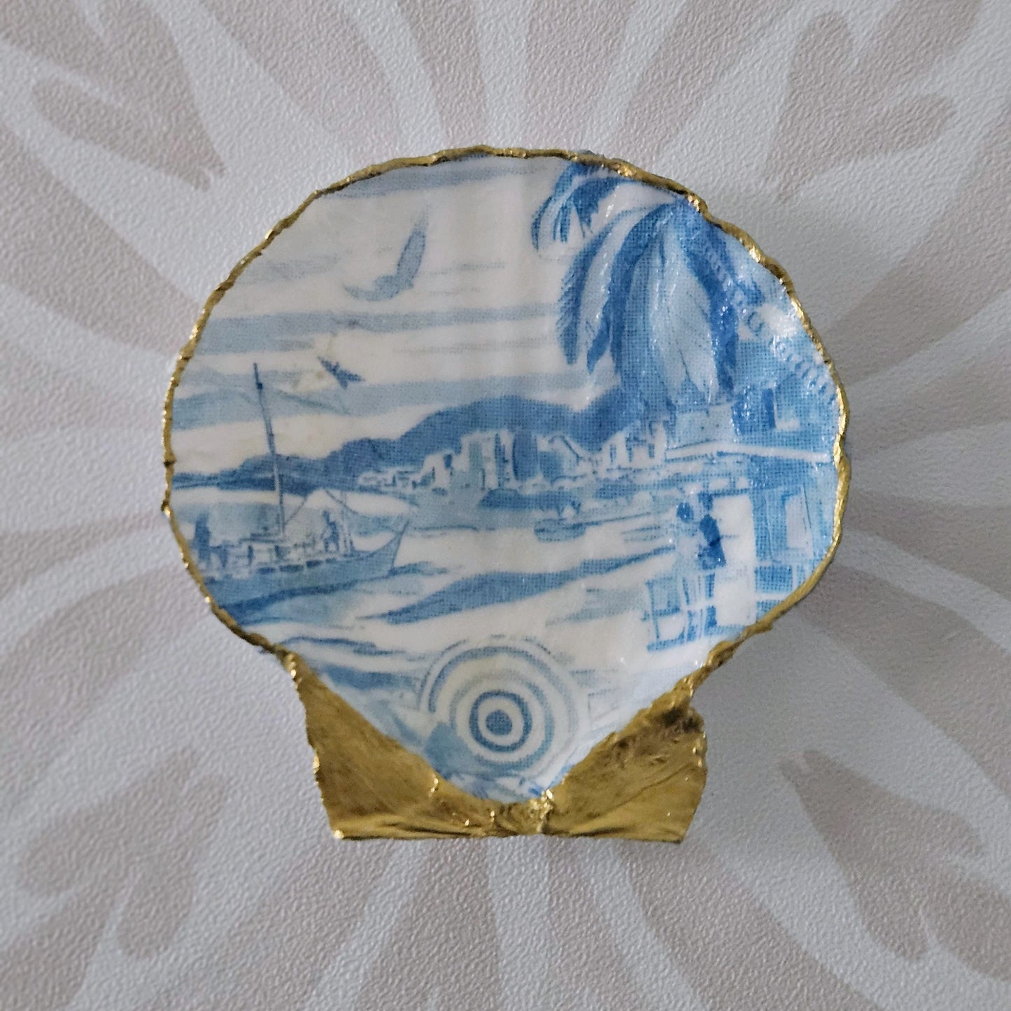 Toile de Mer Decoupage Scallop Shell (10 piece bulk order)