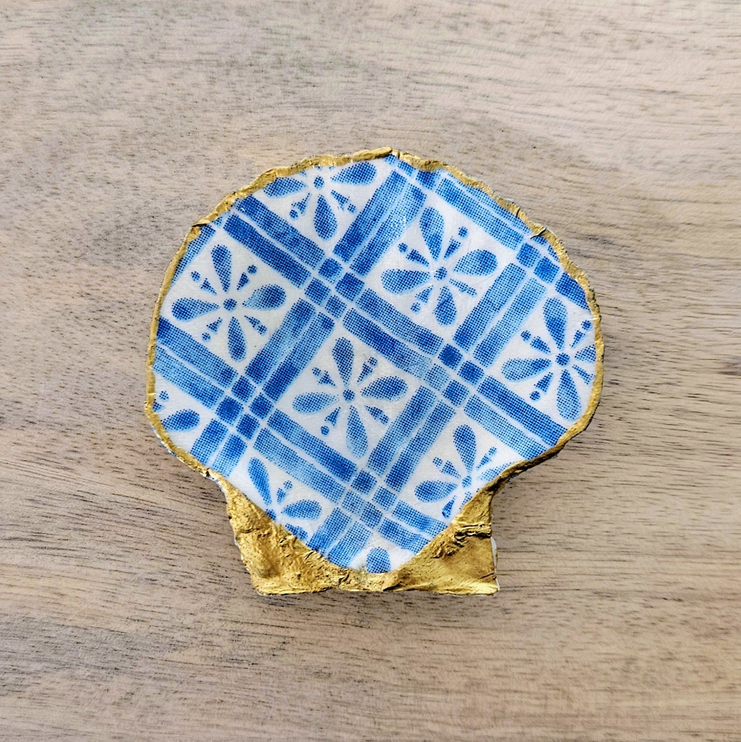 Azulejo Decoupage Scallop Shell